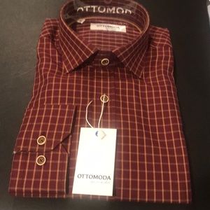 NWT Beautiful Men’s dress shirt